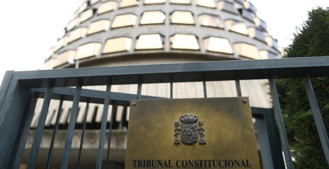 El Constitucional admite el recurso del PSC y no fija plazo para desbloquear el Parlament