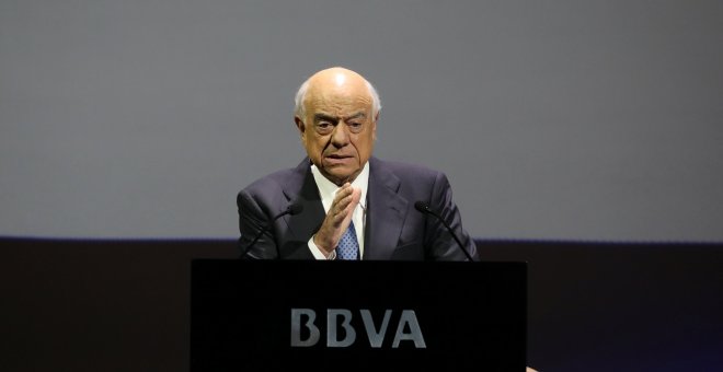 El presidente del BBVA ganó 5,79 millones en 2017, un 18% más que el año anterior