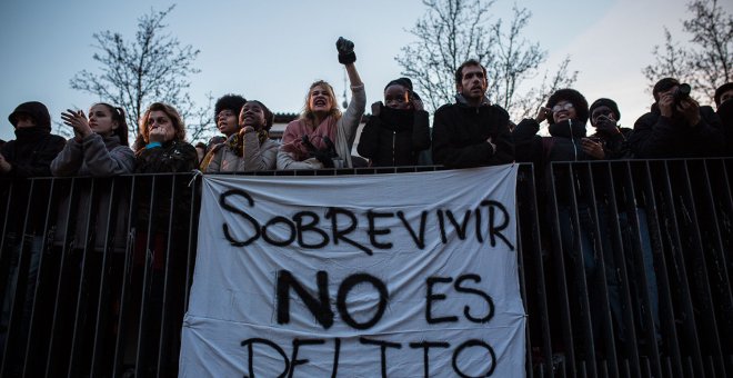 Lavapiés clama: "Todos somos Mame Mbaye"