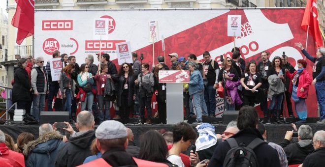 Los trabajadores de la Zarzuela protestan contra la privatización en el 1 de Mayo