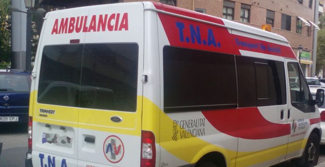 Una ambulancia 'pierde' a un paciente inglés y sus conductores dan positivo en drogas