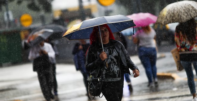 Lluvia, tormentas, granizo y desplome generalizado de los termómetros