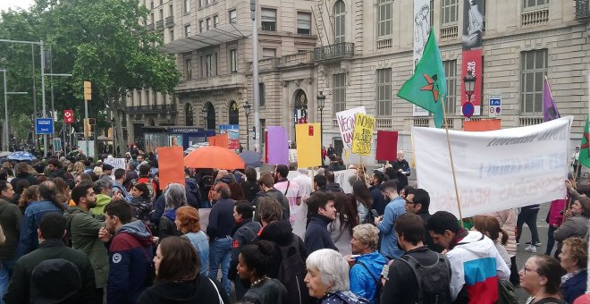 Manifestació a Barcelona contra "l'expulsió dels veïns" i a favor de l'habitatge