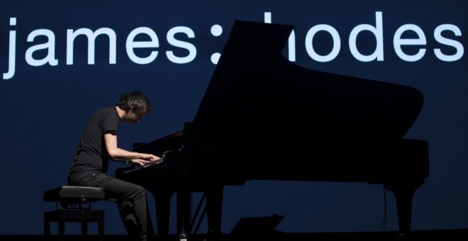 Sánchez recibe a James Rhodes tras una carta del músico sobre los abusos a menores