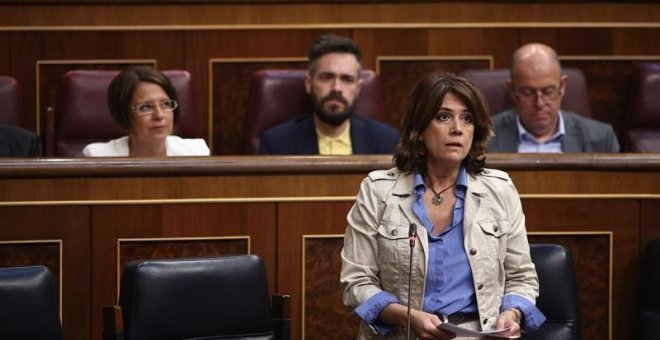 El pasado que tumba al Gobierno de Sánchez