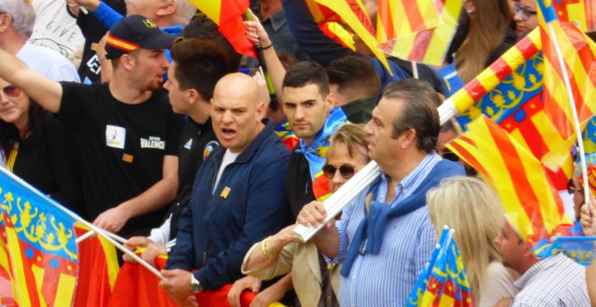 Valencia vive una mañana de tensión por las amenazas de grupos ultras