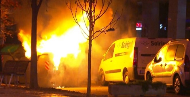 Càrregues policials contra antifeixistes de Girona i Terrassa quan es manifestaven contra actes amb la presència de Vox