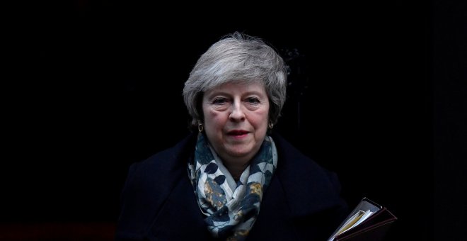 Corbyn anuncia una moción de censura contra May por el retraso de la votación del brexit