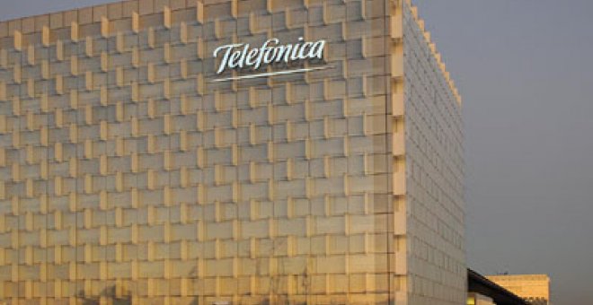 Telefónica suspende en Derechos Digitales