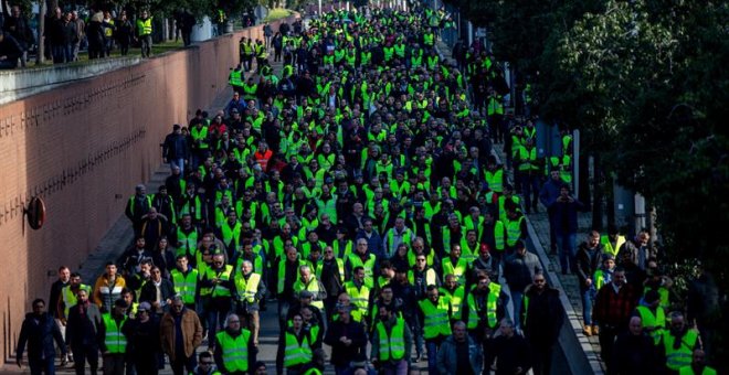 El Govern estudia endarrerir l'aprovació del decret VTC en una jornada marcada per les protestes