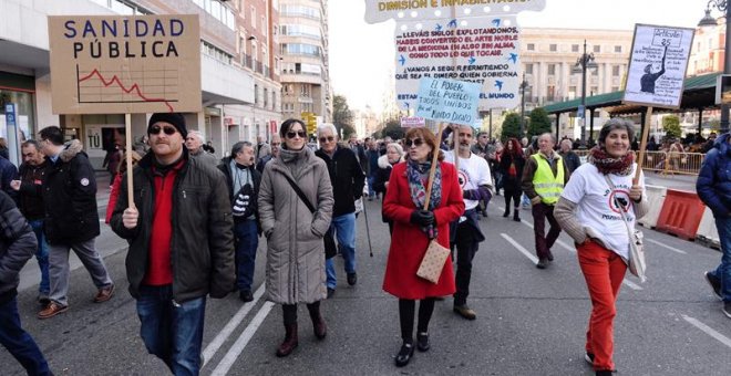 Los abuelos, excluidos de la Sanidad pública