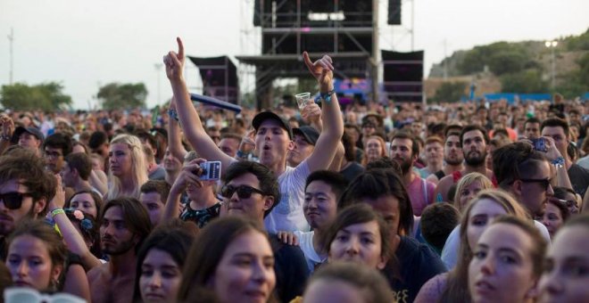 Precarietat, falsos autònoms o tocar per la cara: l'altre caché dels músics al festival