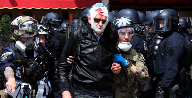 Graves enfrentamientos en París durante el Primero de Mayo entre policía y 'black blocs'