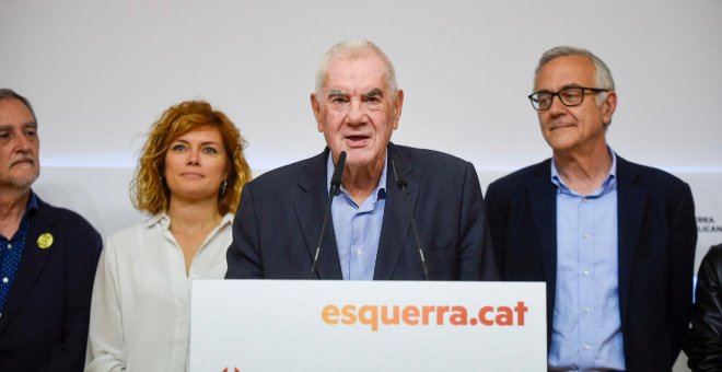 Maragall i Colau encetaran converses amb propostes de pactes que l'altra part no accepta