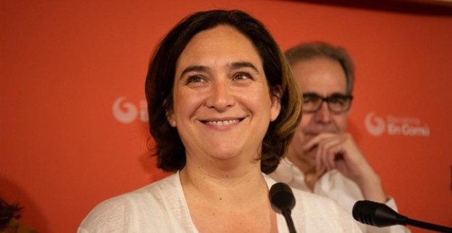 Colau treballarà per superar els "vetos creuats" entre ERC i el PSC però no aclareix si acceptarà els vots de Valls