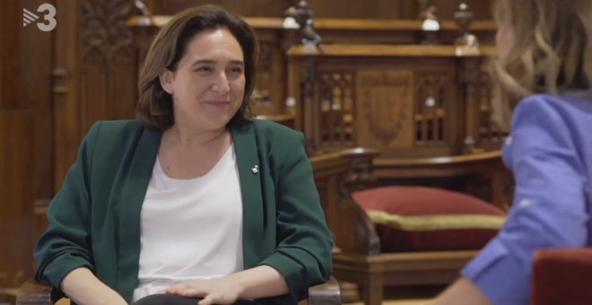 Ada Colau: "¿Dónde está escrito que un pacto entre el PSC y ERC sea imposible?"