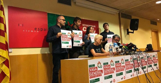 Una manifestació a la tarda, acte central de la vaga general de divendres convocada per la Intersindical i la IAC