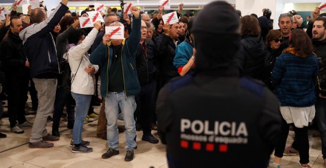 Els CDR no aconsegueixen bloquejar l’estació de Sants