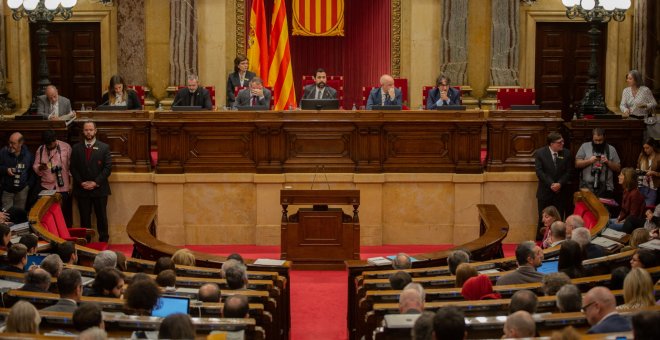 Un mes i mig després, el Parlament rebutja la sentència de l'1-O amb una resolució aprovada amb els vots independentistes