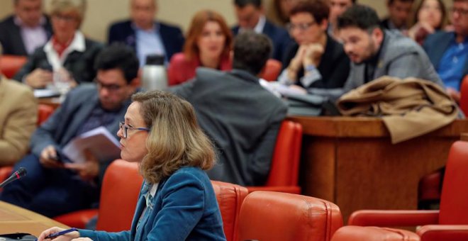 El PSOE tira endavant el denominat "155 digital" amb el suport el PP i entre fortes crítiques