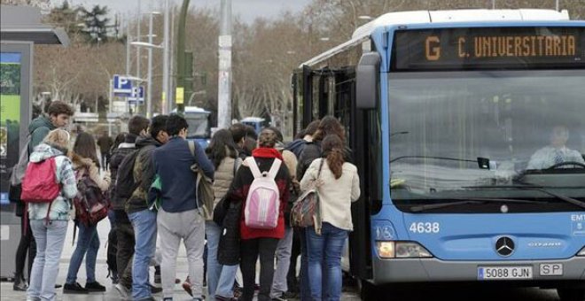 Un día en la vida de un conductor de la EMT: ansiedad, estrés y lumbago por unos recortes que asfixian a la plantilla