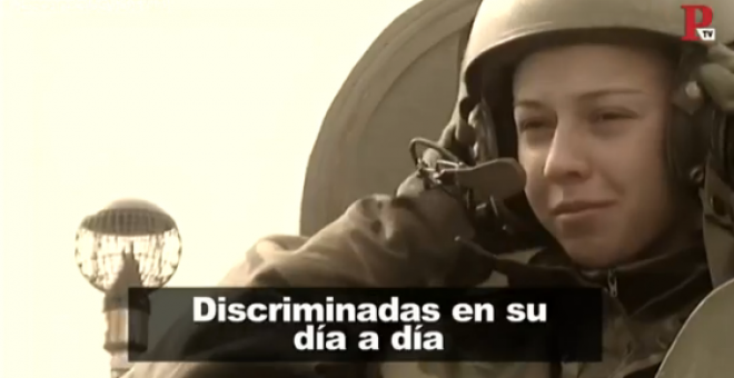 Mujeres que sufren el acoso en la esfera militar y policial. Así se han agrupado para protegerse