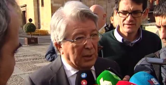 Cerezo: "A mí me gustaría ver en el Atlético de Madrid a todos los grandes jugadores y Cavani es un gran jugador"