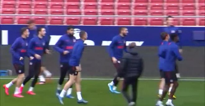 Koke y Diego Costa entrenan con total normalidad