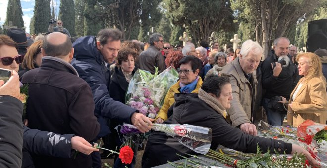 Cientos de personas homenajean a 2.650 víctimas del franquismo en la inauguración del memorial de Valladolid