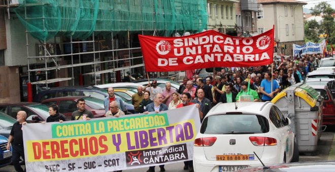 La Intersindical Cántabra muestra su "apoyo incondicional" a los trabajadores de Sniace y de las demás empresas en crisis