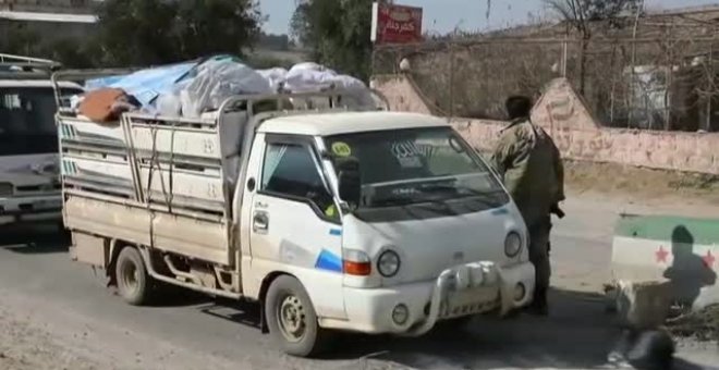 La ONU pide a Turquía que abra su frontera para acoger a los miles de desplazados por las bombas en Siria