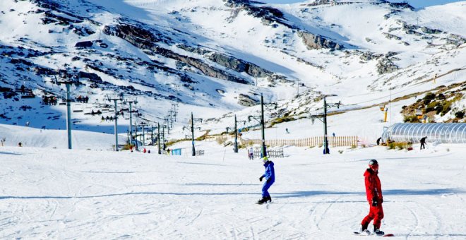 Alto Campoo cierra de manera temporal por falta de nieve