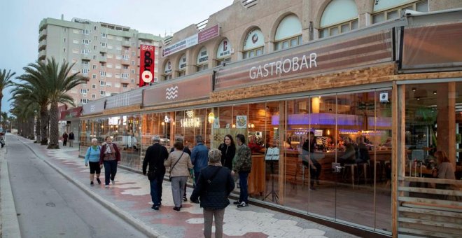 Murcia cierra todos los negocios salvo farmacias, supermercados, gasolineras, estancos y quioscos