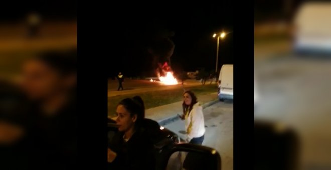 Barricadas en la entrada de Tarifa para evitar la llegada de "turistas madrileños"