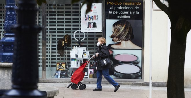 Preocupación por sus familias, tensión y menor productividad: el nuevo día a día de muchos trabajadores