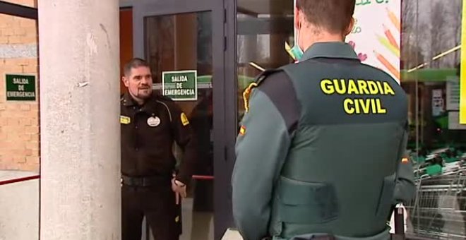 La Guardia Civil comprueba el cumplimiento de las restricciones de movilidad