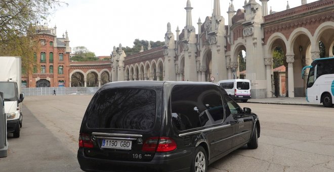 Los cementerios de Madrid amplían horarios y delimitan sus accesos ante el Día de Todos los Santos