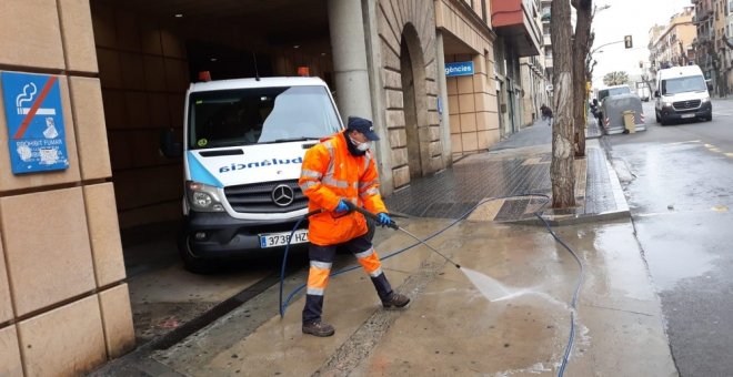 Primer trasllat d'avis a hotels per transformar les residències geriàtriques en ampliacions hospitalàries