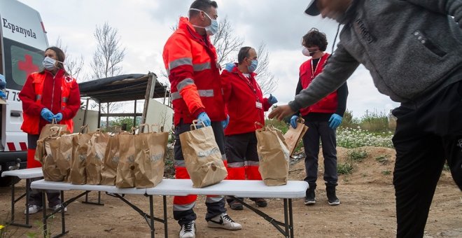 La pandemia aflora el hambre: las peticiones de ayuda para comer crecen hasta un 50% en las grandes ciudades