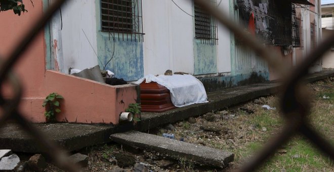 Cadáveres abandonados en las calles: el coronavirus golpea la ciudad de Guayaquil