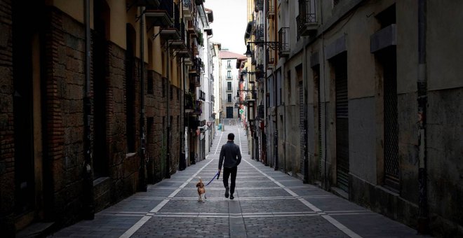 La Policía de Pamplona desaloja a 14 personas de varios pisos vacíos en pleno estado de alarma