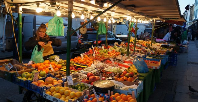 El cierre de mercadillos hará perder más de 100 millones de euros mientras los vendedores reclaman más ayudas