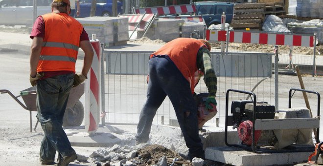 Tan solo 683 de los 45.000 trabajadores afectados por ERTE han recibido la prestación del Gobierno