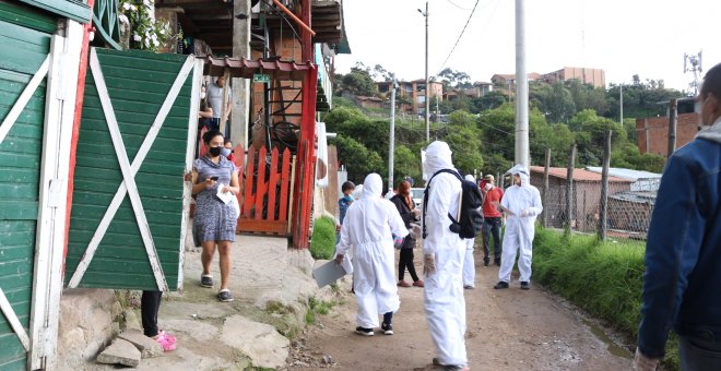 La cuarentena destapa el hambre y la extrema pobreza de las familias que trabajan sin contrato en Colombia