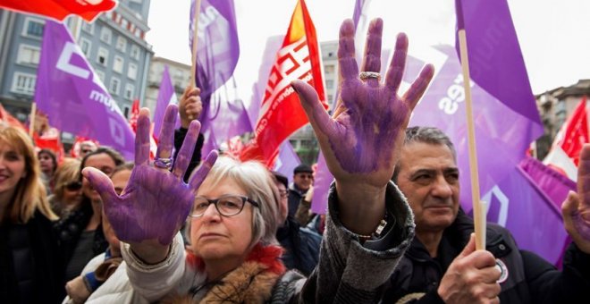 La feina de les dones, la més castigada en una crisi que incrementarà els nivells de desigualtat