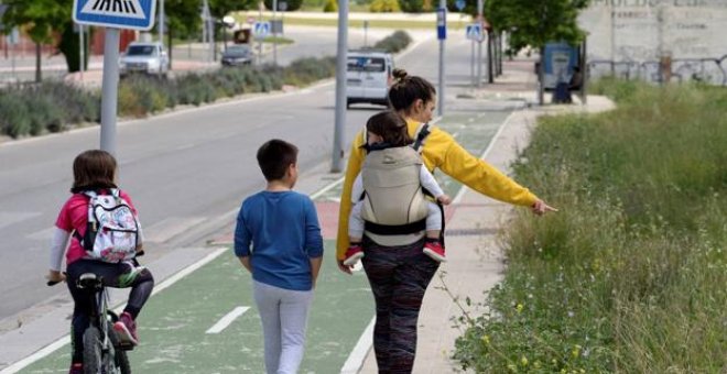 DIRECTO | Sanidad afirma que es compatible que los padres hagan deporte y luego paseen con sus hijos