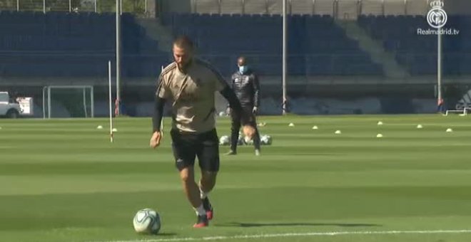 El Madrid recupera los entrenamientos en grupo, pero respetando la distancia entre jugadores