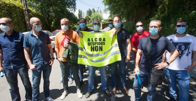 Los despidos de Alcoa en la comarca de A Mariña deja a medio millar de familias a su suerte