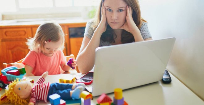 "Estoy fallando como investigadora y madre": la covid-19 amplía la brecha de género en ciencia