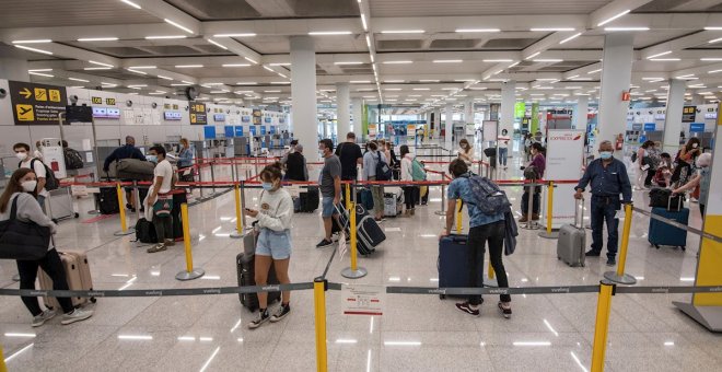 Bruselas apremia a los países de la UE a reabrir su frontera interior antes del lunes y la exterior el 1 de julio